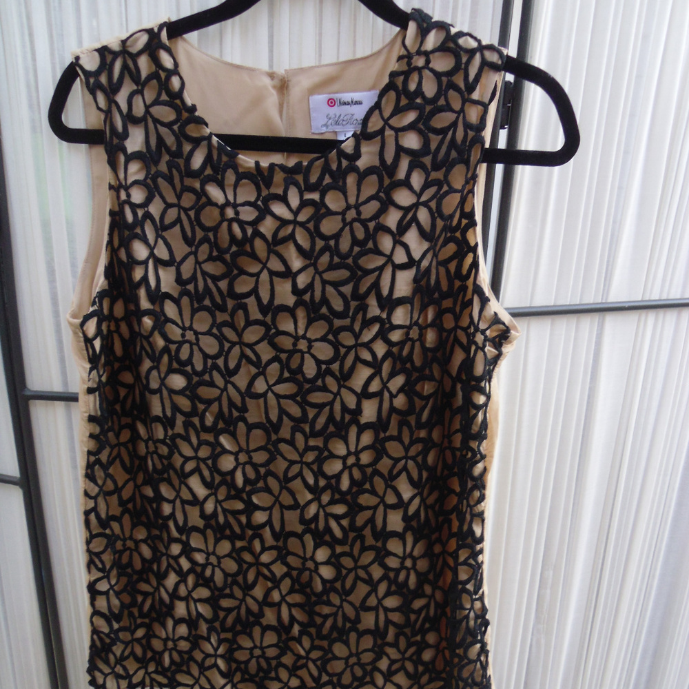 Nieman Marcus Floral Lace Top